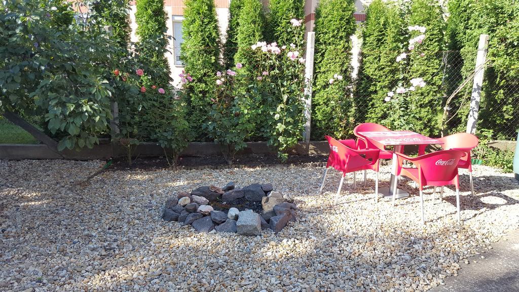 Hortenzia Apartment Szeged Luaran gambar